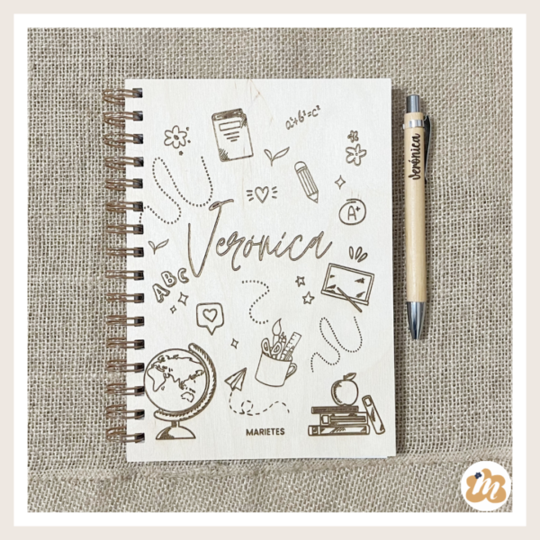 Cuaderno profe con tapas de madera personalizadas