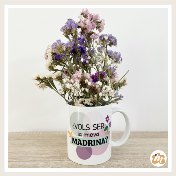 Taza con flores