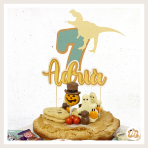 Cake topper
